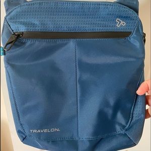 Travelon Anti-Theft crossbody travel bag